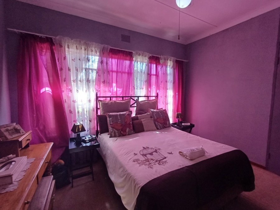3 Bedroom Property for Sale in Flamwood North West